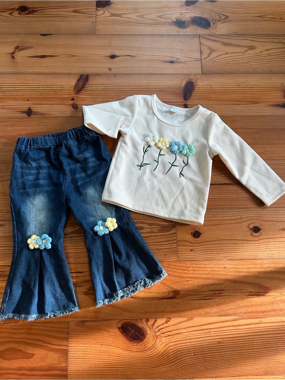 Girls 2 Piece Flower Set with Bell Bottom Jeans Size 18-24 Months